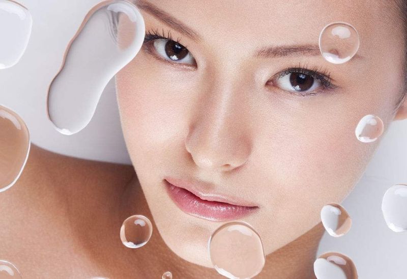 tại sao bôi kem chống nắng bị vệt trắng
