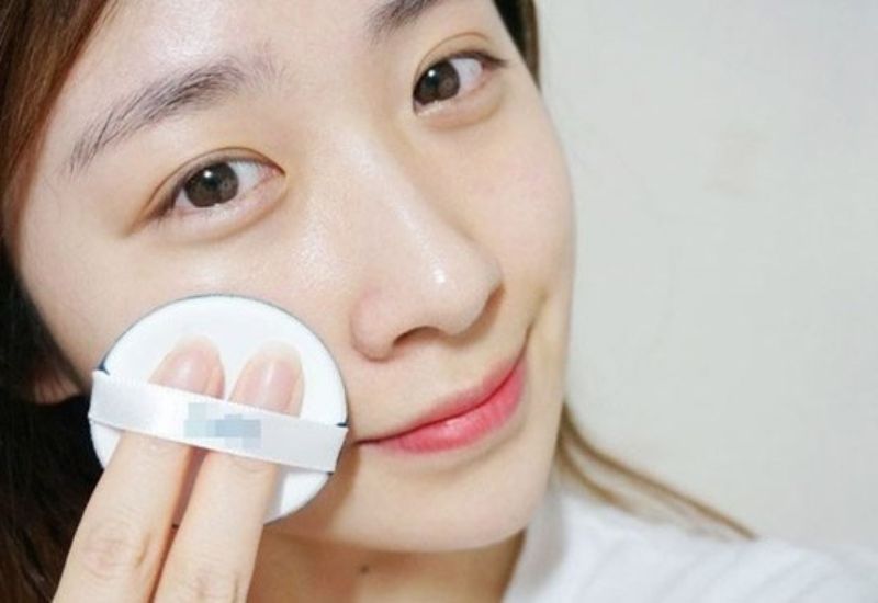 cách sử dụng phấn nền dạng nén
