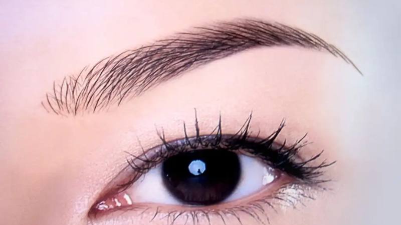 cách kẻ lông mày bằng bút phẩy sợi
