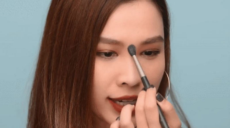 cách trang điểm tạo khối mũi