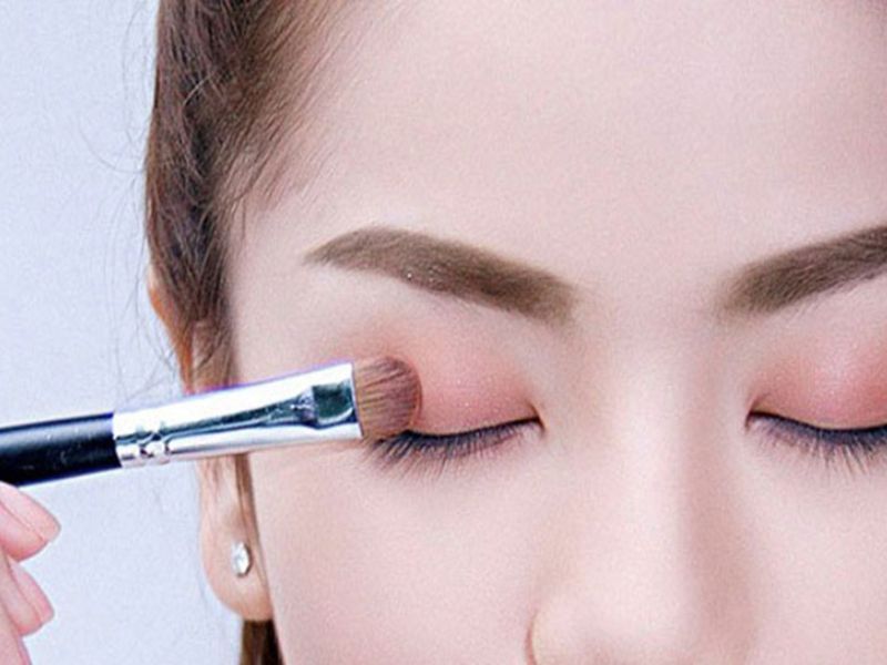 các bước trang điểm mùa hè