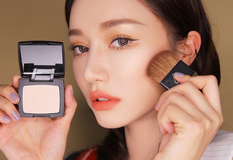 dùng kem che khuyết điểm thay kem nền được không