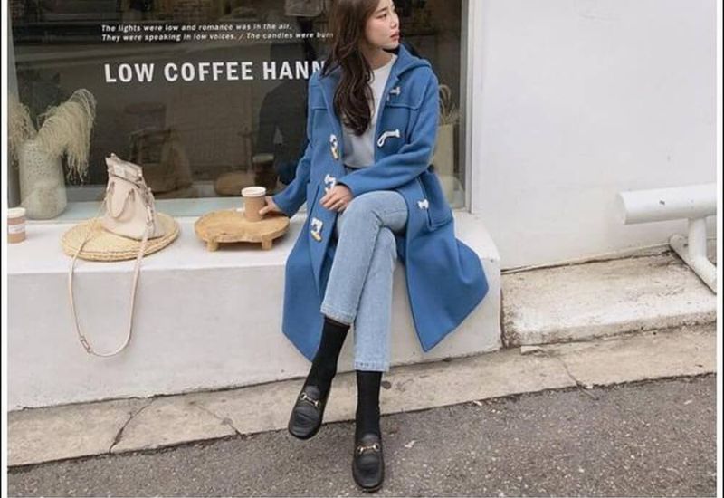 mặc áo dạ nên đi giày gì