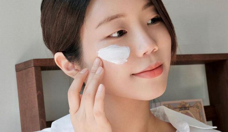 cách che mụn khi không có kem che khuyết điểm