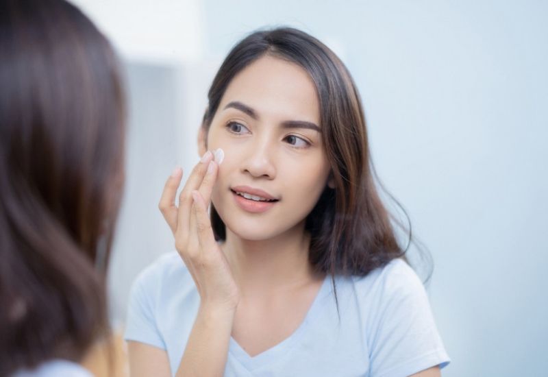 kem lót trang điểm là gì
