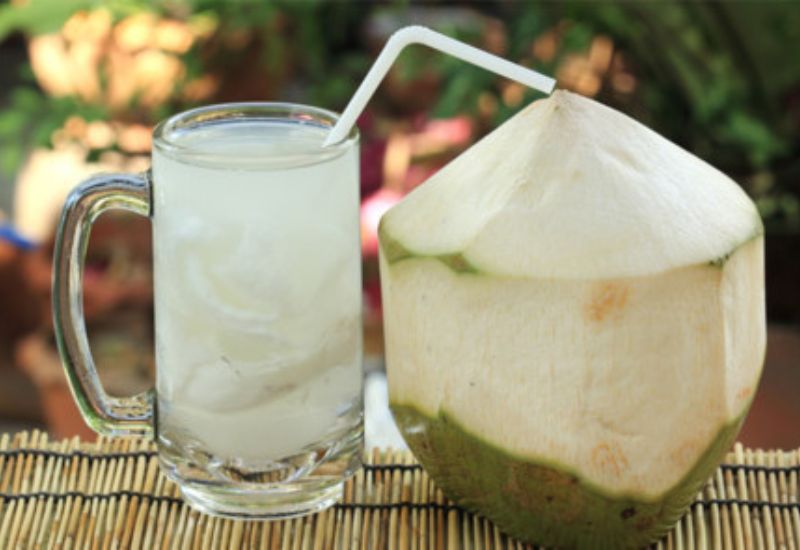 uống nước dừa có đẹp da không