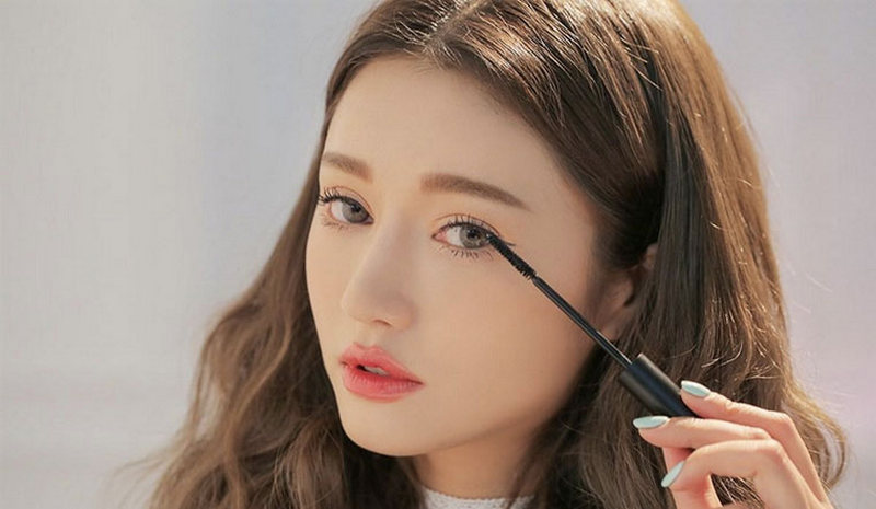 makeup mắt tone cam đất