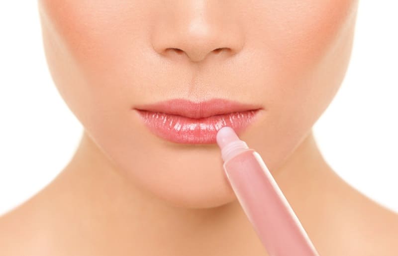 khử thâm môi sau bao lâu thì được đánh son