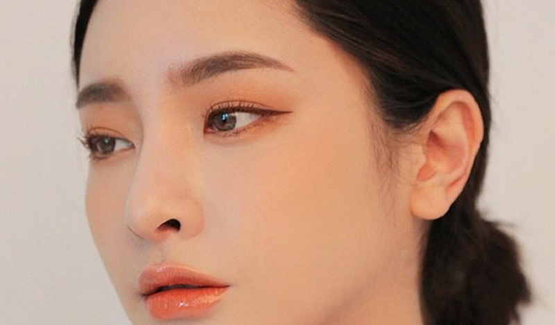 cách vẽ chân mày ngang tự nhiên