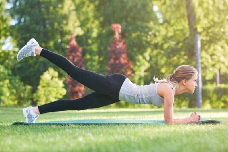 plank giảm mỡ bụng đúng cách