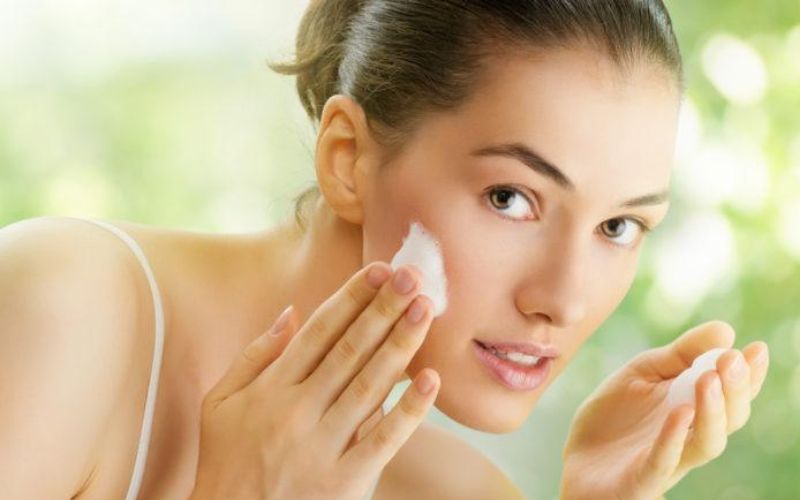 chăm sóc da trước khi trang điểm