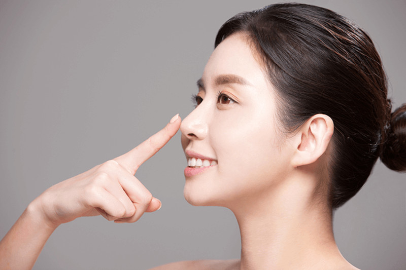 tạo khối mũi bằng chì kẻ mày