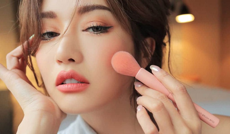 đánh nền cho da mụn