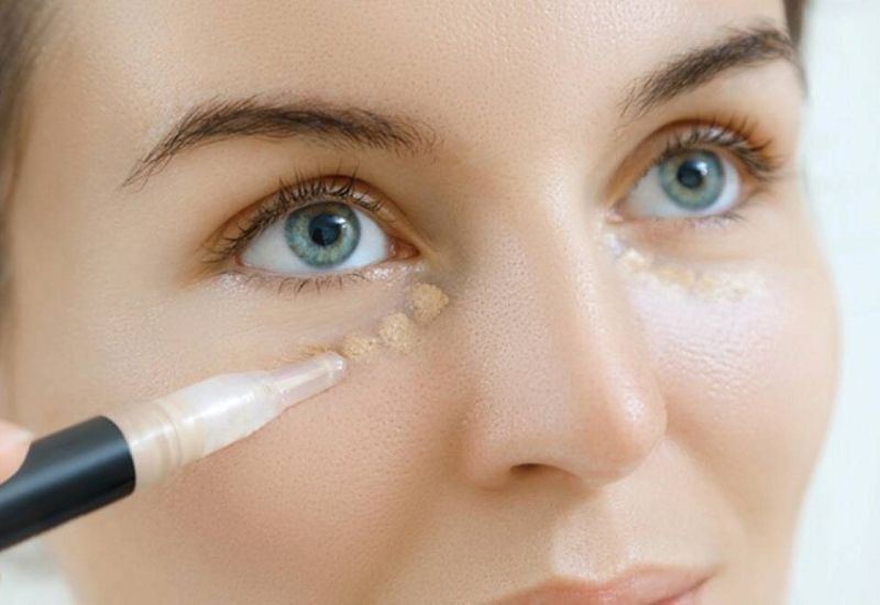 cách chọn tone kem che khuyết điểm