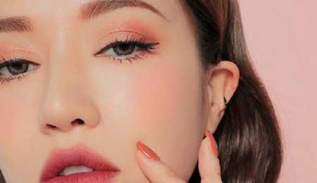 Cách đánh má hồng đẹp tự nhiên phù hợp cho từng khuôn mặt 